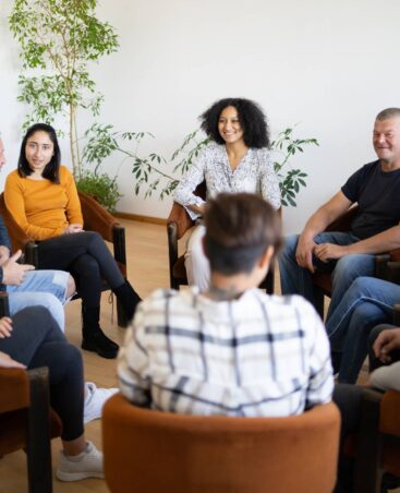 group-therapy-GettyImages-1369554175 group-therapy-GettyImages-1369554175